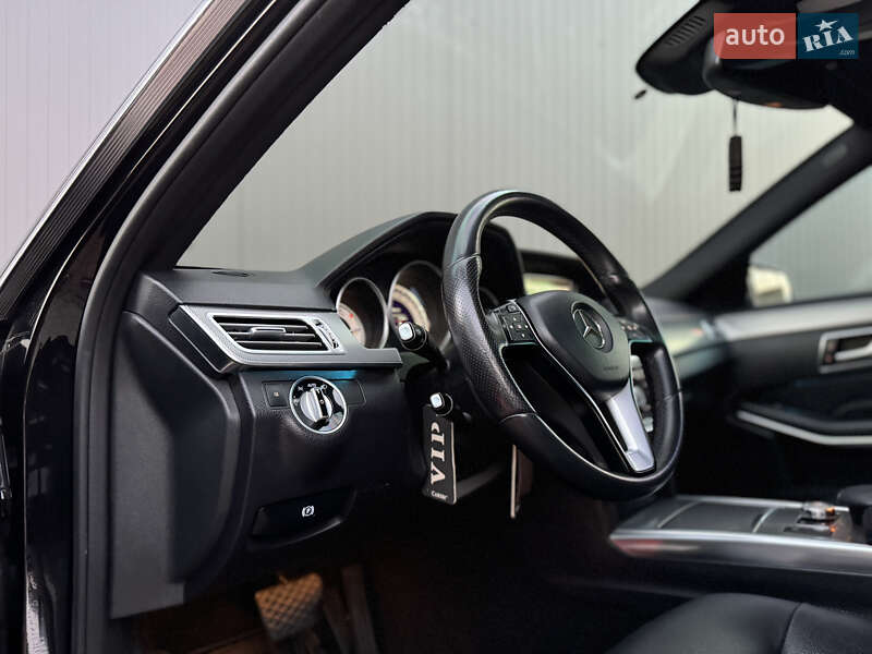 Седан Mercedes-Benz E-Class 2014 в Мукачевому