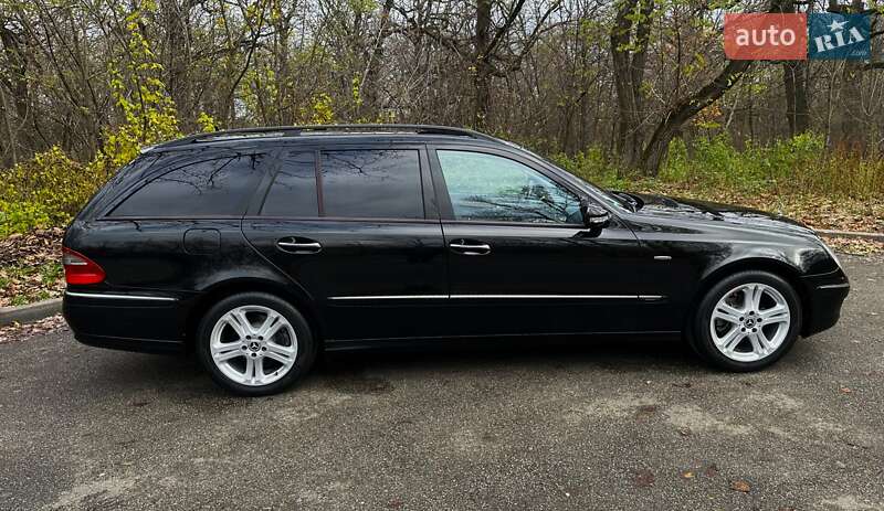 Универсал Mercedes-Benz E-Class 2009 в Киеве