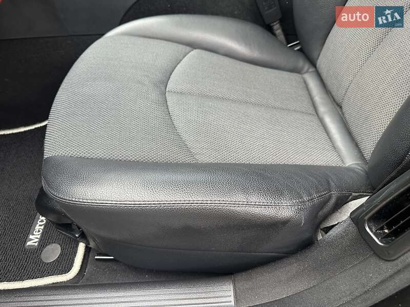 Универсал Mercedes-Benz E-Class 2009 в Киеве