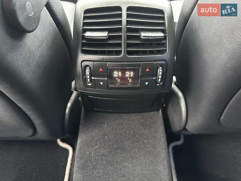 Универсал Mercedes-Benz E-Class 2009 в Киеве