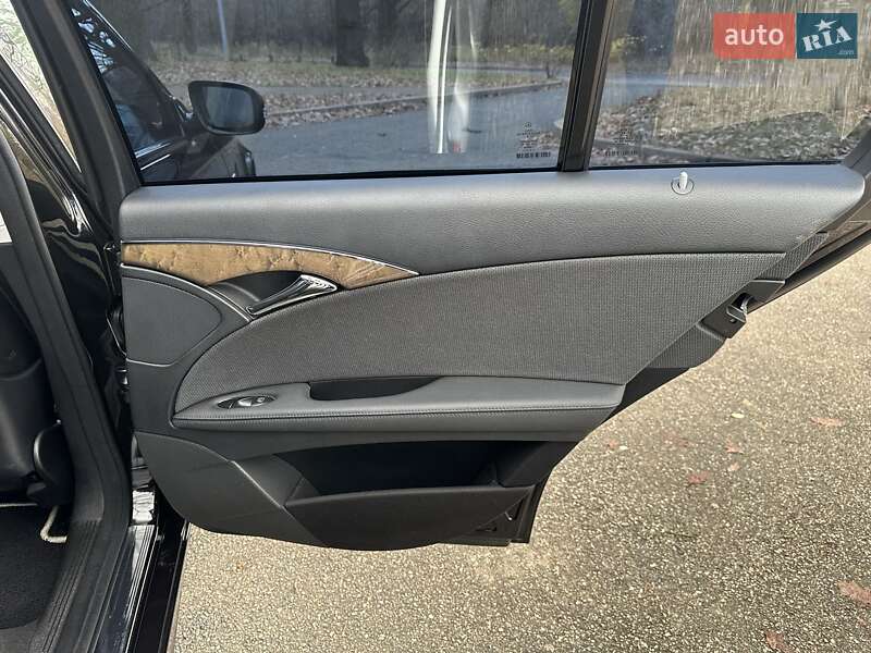 Универсал Mercedes-Benz E-Class 2009 в Киеве