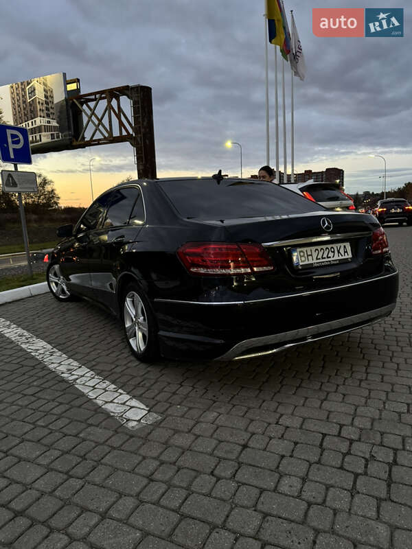 Седан Mercedes-Benz E-Class 2010 в Львові фото 4 Седан Mercedes-Benz E-Class 2010 в Львові