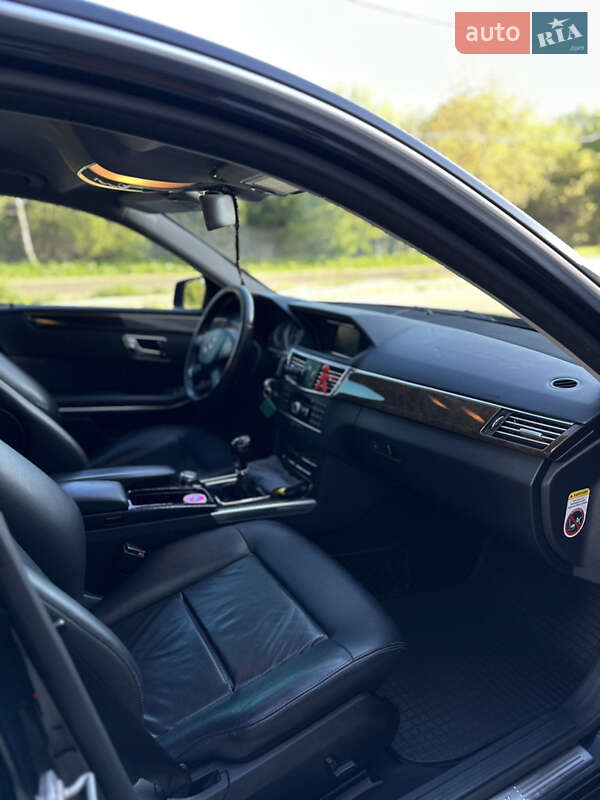 Седан Mercedes-Benz E-Class 2010 в Львові фото 15 Седан Mercedes-Benz E-Class 2010 в Львові