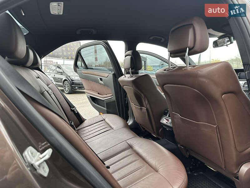 Седан Mercedes-Benz E-Class 2015 в Харькове фото 18 Седан Mercedes-Benz E-Class 2015 в Харькове
