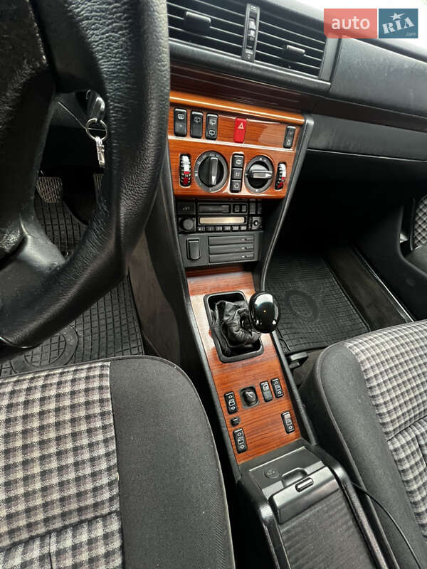 Універсал Mercedes-Benz E-Class 1995 в Дніпрі фото 20 Універсал Mercedes-Benz E-Class 1995 в Дніпрі