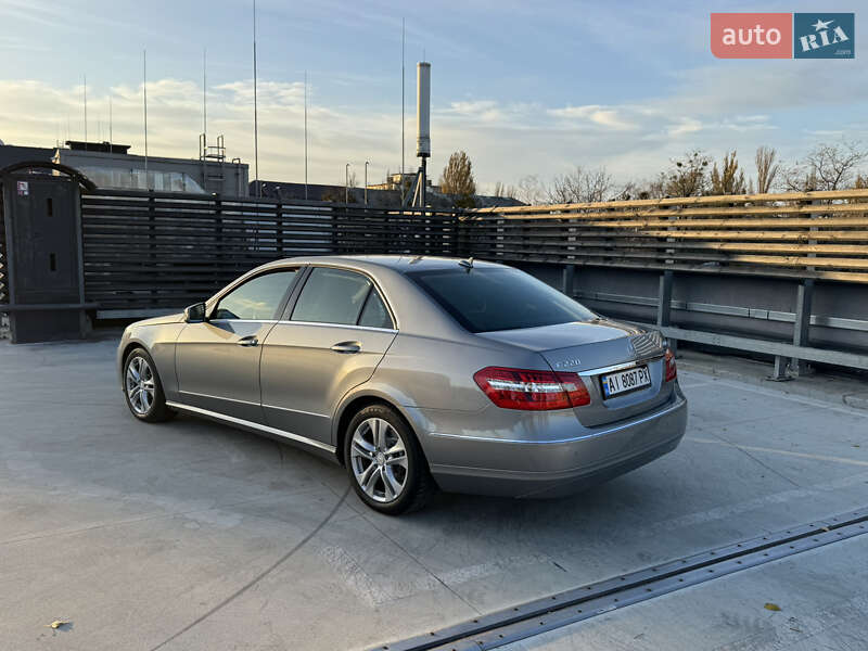 Седан Mercedes-Benz E-Class 2010 в Киеве фото 2 Седан Mercedes-Benz E-Class 2010 в Киеве