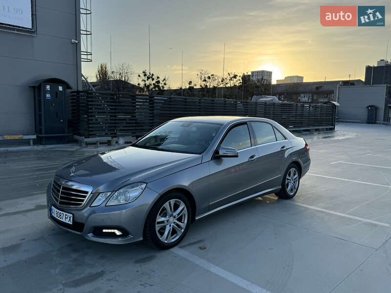 Седан Mercedes-Benz E-Class 2010 в Киеве фото 12 Седан Mercedes-Benz E-Class 2010 в Киеве