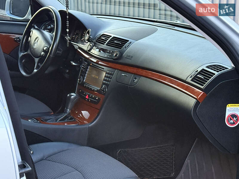Седан Mercedes-Benz E-Class 2007 в Львові фото 45 Седан Mercedes-Benz E-Class 2007 в Львові