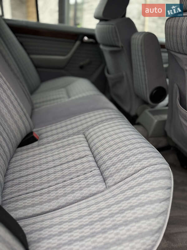 Седан Mercedes-Benz E-Class 1991 в Тернополі