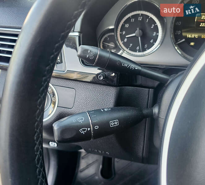 Седан Mercedes-Benz E-Class 2012 в Одесі фото 30 Седан Mercedes-Benz E-Class 2012 в Одесі