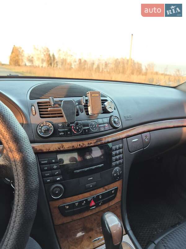 Седан Mercedes-Benz E-Class 2002 в Львові фото 17 Седан Mercedes-Benz E-Class 2002 в Львові