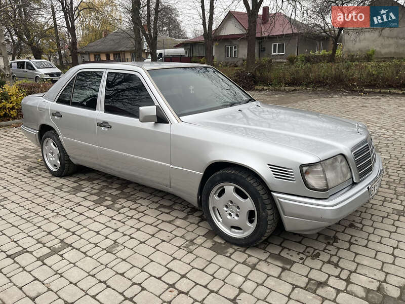 Седан Mercedes-Benz E-Class 1995 в Хотині фото 10 Седан Mercedes-Benz E-Class 1995 в Хотині
