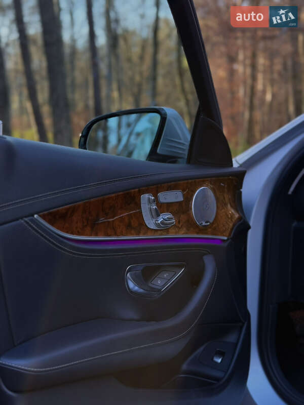 Седан Mercedes-Benz E-Class 2018 в Львове