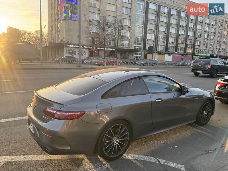Купе Mercedes-Benz E-Class 2020 в Киеве фото 8 Купе Mercedes-Benz E-Class 2020 в Киеве