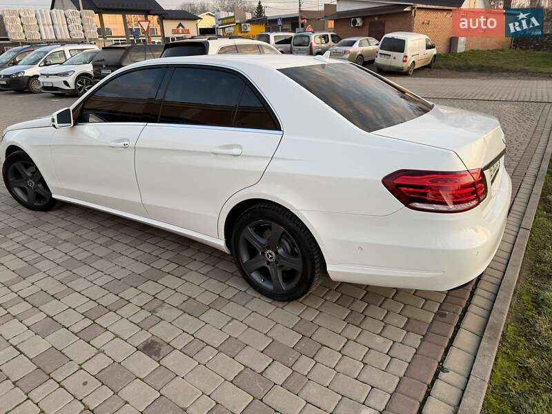 Седан Mercedes-Benz E-Class 2013 в Чернівцях фото 15 Седан Mercedes-Benz E-Class 2013 в Чернівцях