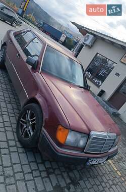 Седан Mercedes-Benz E-Class 1992 в Сколе