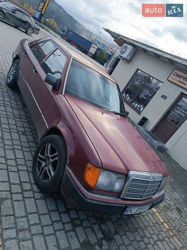 Mercedes-Benz E-Class 1992 Mercedes-Benz E-Class 1992