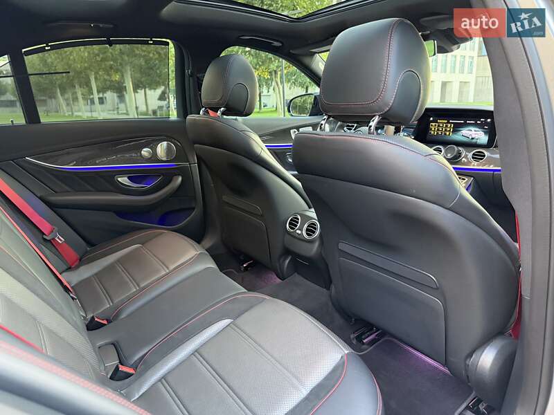 Седан Mercedes-Benz E-Class 2022 в Дніпрі