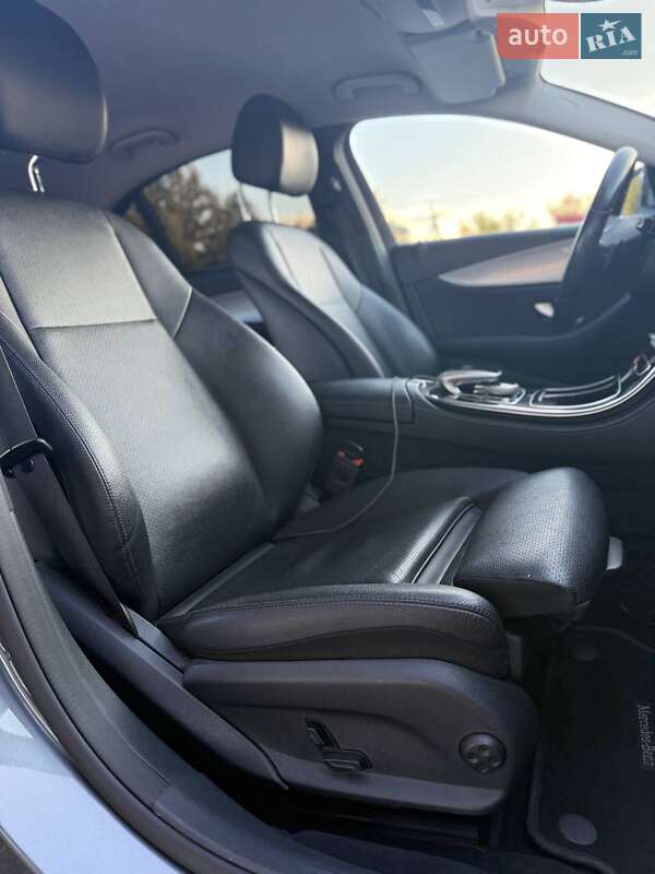 Седан Mercedes-Benz E-Class 2017 в Самборе фото 39 Седан Mercedes-Benz E-Class 2017 в Самборе