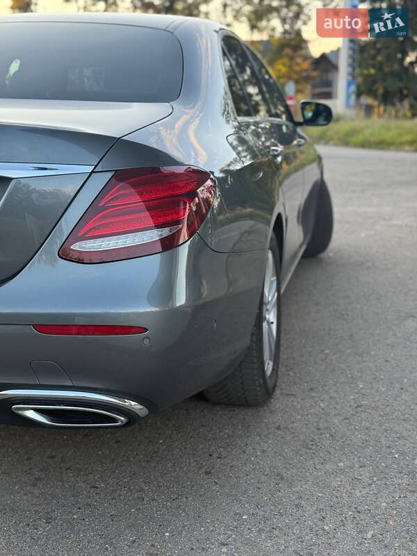 Седан Mercedes-Benz E-Class 2017 в Самборе фото 33 Седан Mercedes-Benz E-Class 2017 в Самборе