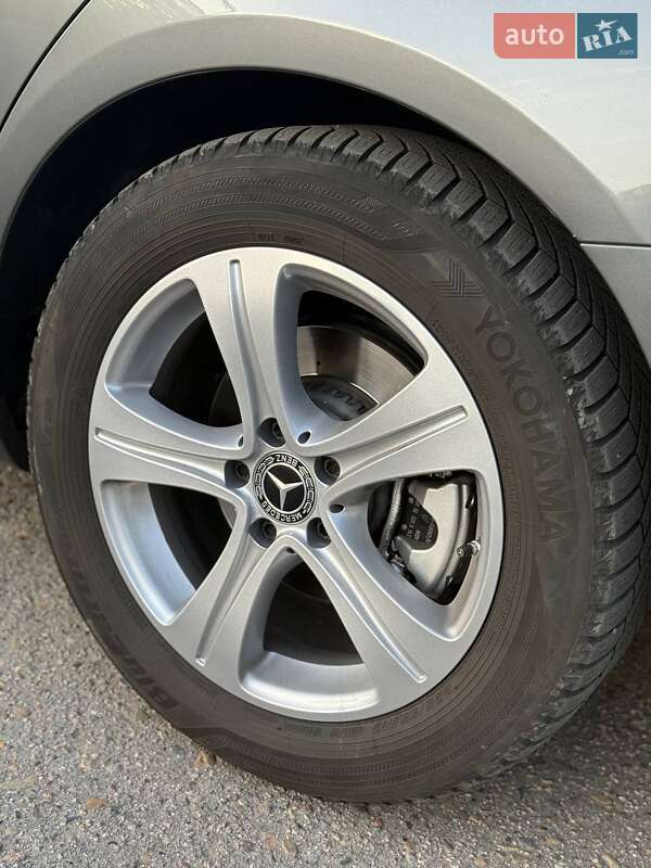 Седан Mercedes-Benz E-Class 2017 в Самборе фото 62 Седан Mercedes-Benz E-Class 2017 в Самборе