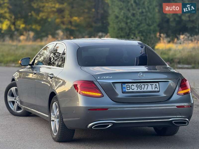 Седан Mercedes-Benz E-Class 2017 в Самборе фото 29 Седан Mercedes-Benz E-Class 2017 в Самборе