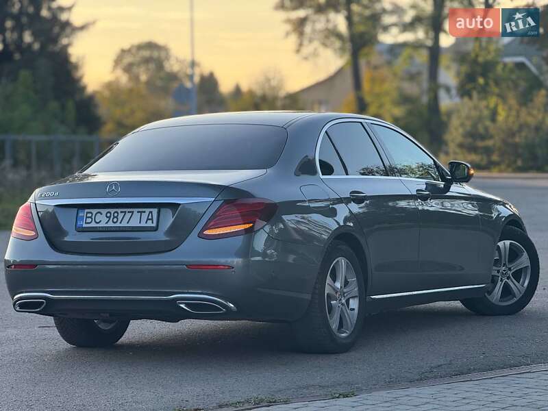 Седан Mercedes-Benz E-Class 2017 в Самборе фото 23 Седан Mercedes-Benz E-Class 2017 в Самборе
