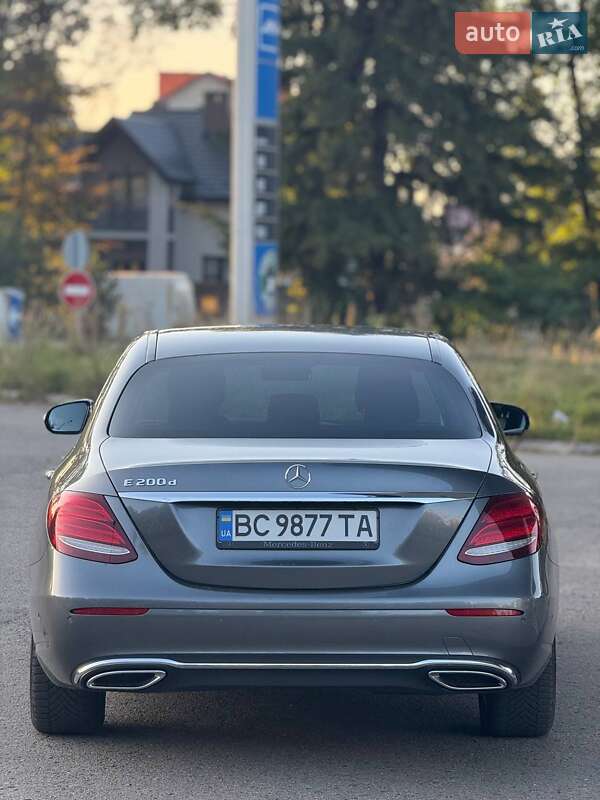 Седан Mercedes-Benz E-Class 2017 в Самборе фото 32 Седан Mercedes-Benz E-Class 2017 в Самборе