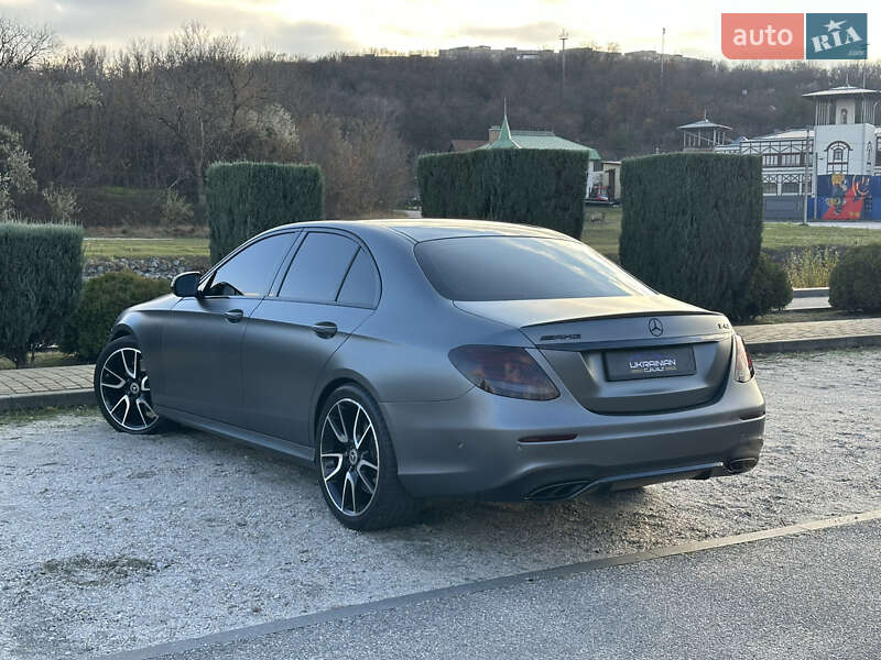 Седан Mercedes-Benz E-Class 2017 в Днепре
