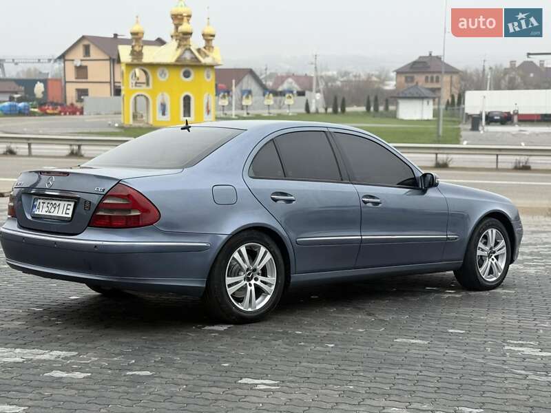 Седан Mercedes-Benz E-Class 2004 в Черновцах