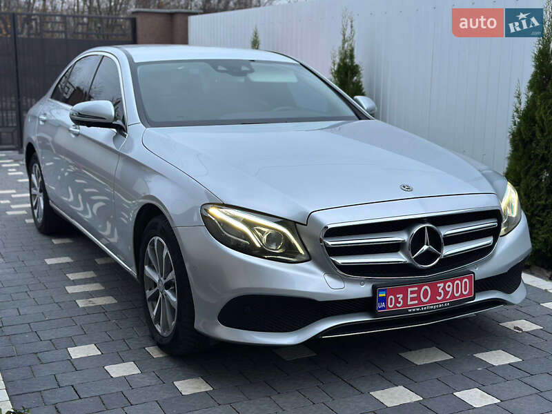 Седан Mercedes-Benz E-Class 2017 в Ужгороді фото Седан Mercedes-Benz E-Class 2017 в Ужгороді