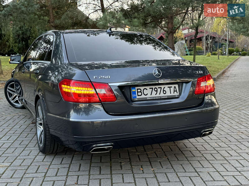Седан Mercedes-Benz E-Class 2012 в Дрогобыче