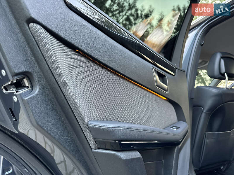 Седан Mercedes-Benz E-Class 2012 в Дрогобыче