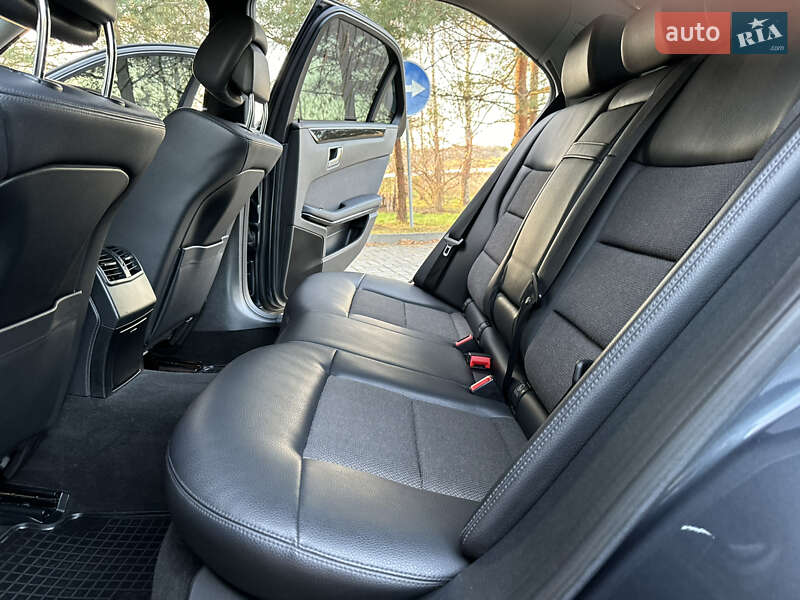 Седан Mercedes-Benz E-Class 2012 в Дрогобыче