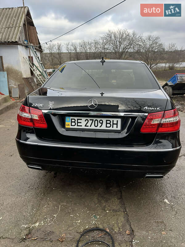 Седан Mercedes-Benz E-Class 2011 в Первомайске фото 4 Седан Mercedes-Benz E-Class 2011 в Первомайске