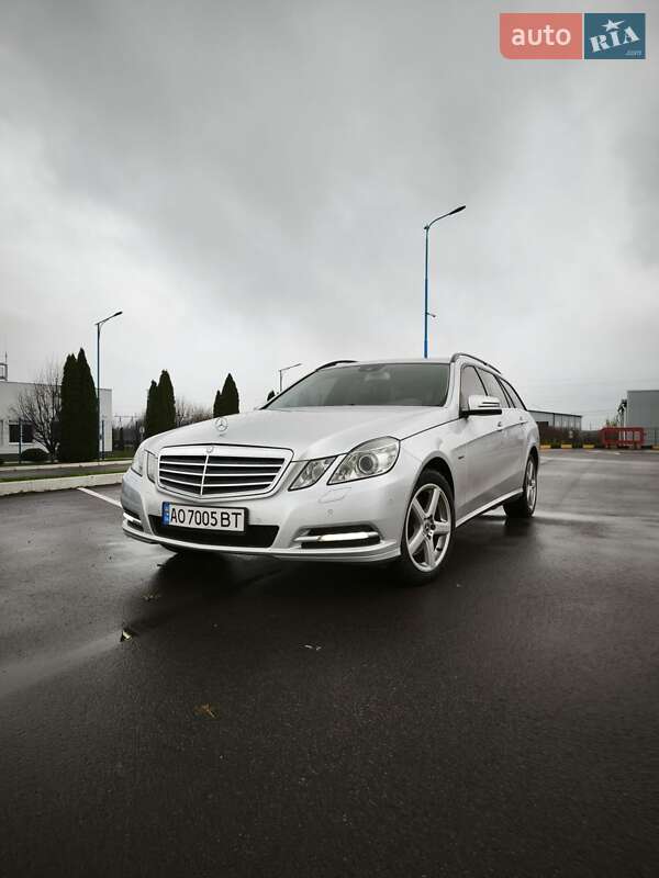 Mercedes-Benz E-Class 2012 Mercedes-Benz E-Class 2012