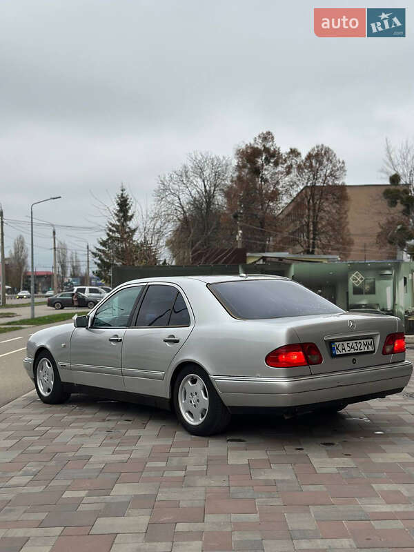 Седан Mercedes-Benz E-Class 1998 в Черкассах