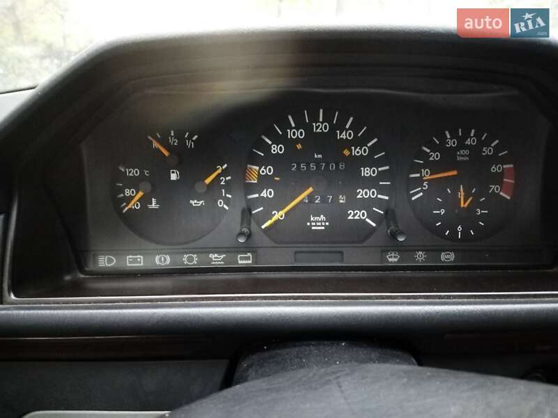 Седан Mercedes-Benz E-Class 1991 в Києві фото 4 Седан Mercedes-Benz E-Class 1991 в Києві