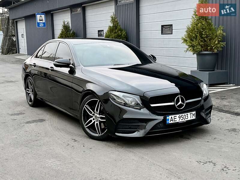 Седан Mercedes-Benz E-Class 2017 в Дніпрі фото Седан Mercedes-Benz E-Class 2017 в Дніпрі