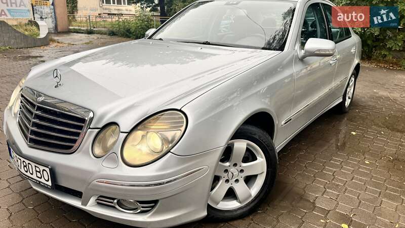 Седан Mercedes-Benz E-Class 2007 в Чернівцях