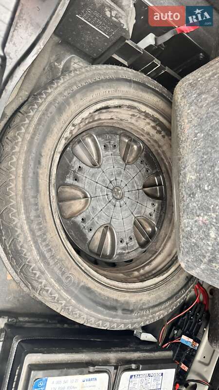 Седан Mercedes-Benz E-Class 2007 в Чернівцях