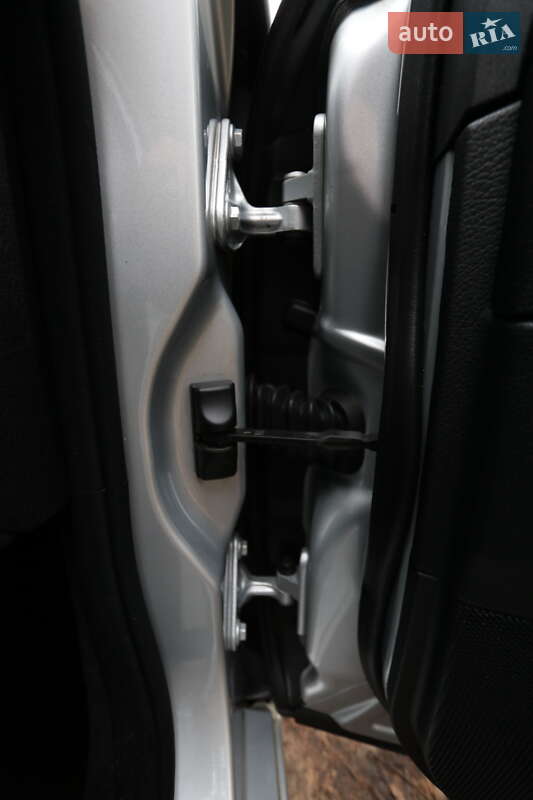 Универсал Mercedes-Benz E-Class 2006 в Киеве