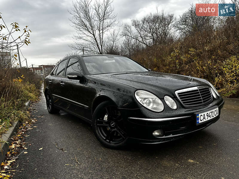 Седан Mercedes-Benz E-Class 2005 в Львове