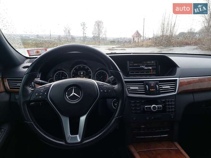 Седан Mercedes-Benz E-Class 2012 в Берестечку