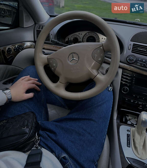 Седан Mercedes-Benz E-Class 2003 в Вінниці