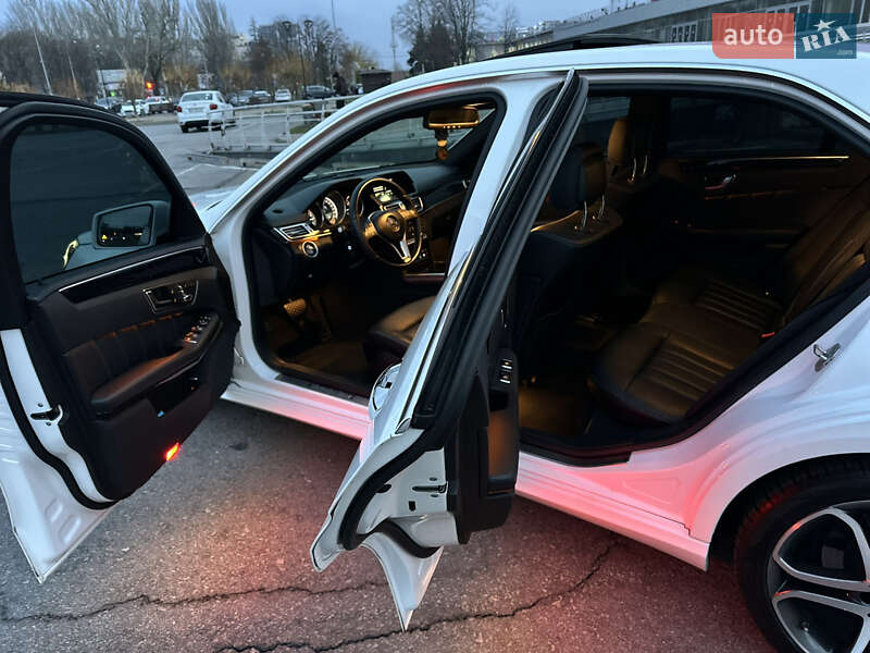 Седан Mercedes-Benz E-Class 2015 в Запорожье фото 12 Седан Mercedes-Benz E-Class 2015 в Запорожье
