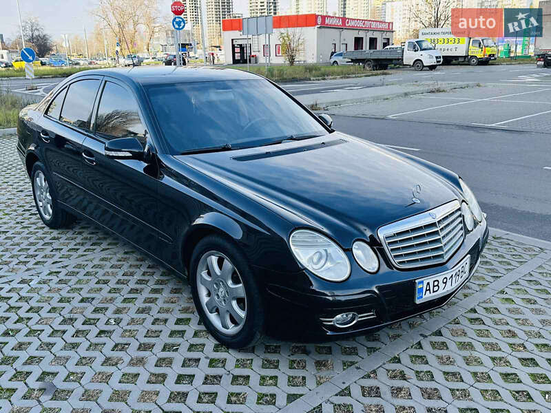 Седан Mercedes-Benz E-Class 2008 в Киеве