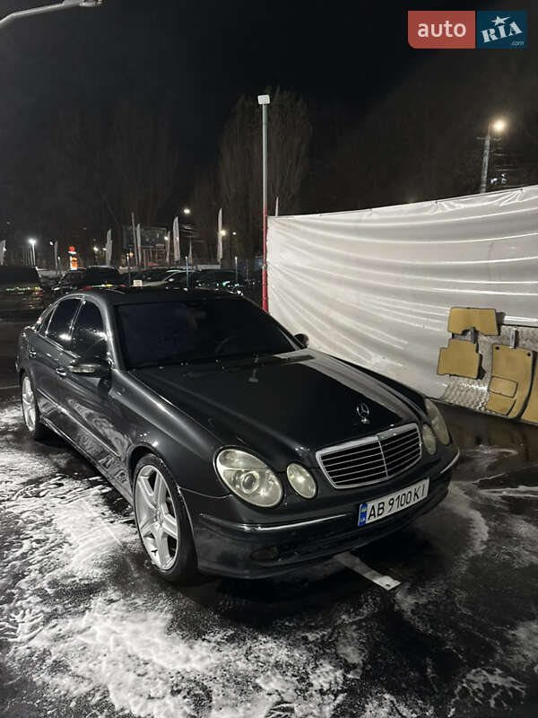 Седан Mercedes-Benz E-Class 2003 в Вінниці