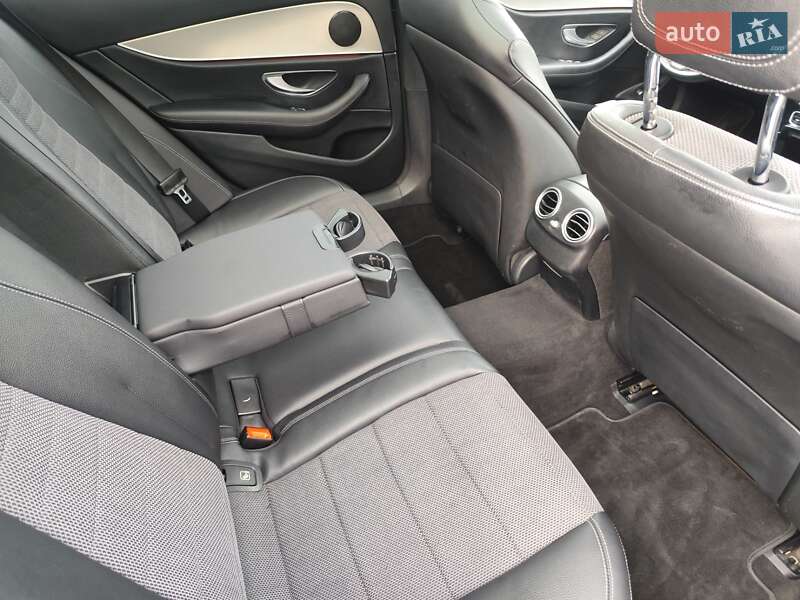 Универсал Mercedes-Benz E-Class 2017 в Измаиле