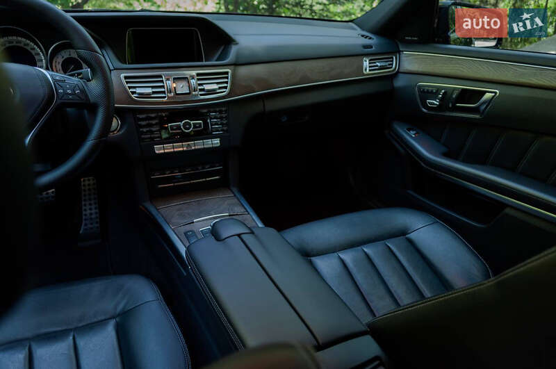Седан Mercedes-Benz E-Class 2014 в Одесі